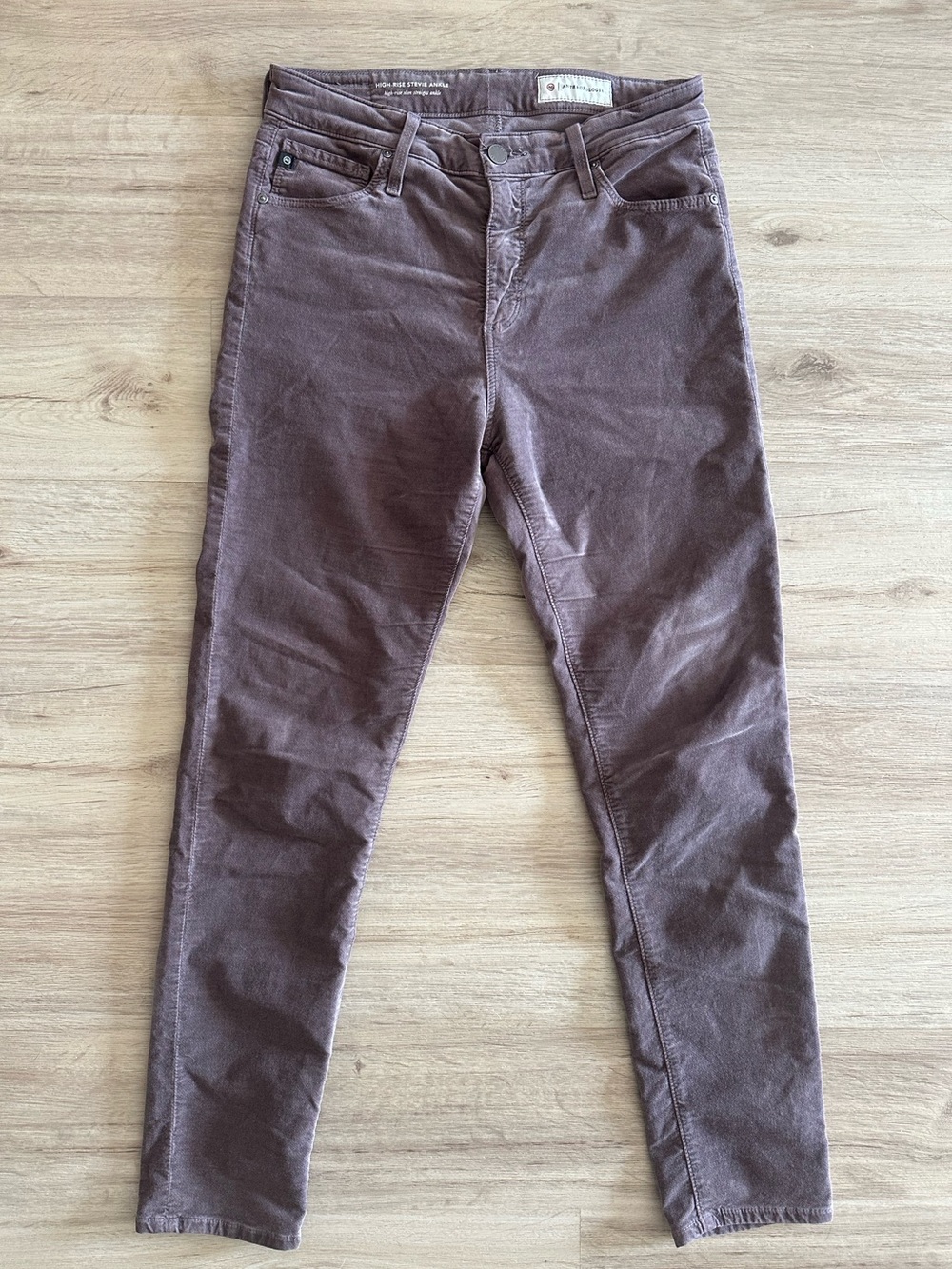 🔹Anthropologie AG Velvet Slim Pants